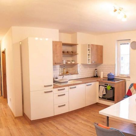 2 Bedroom Flat In The Heart Of Liptovsky Mikulas Exterior photo
